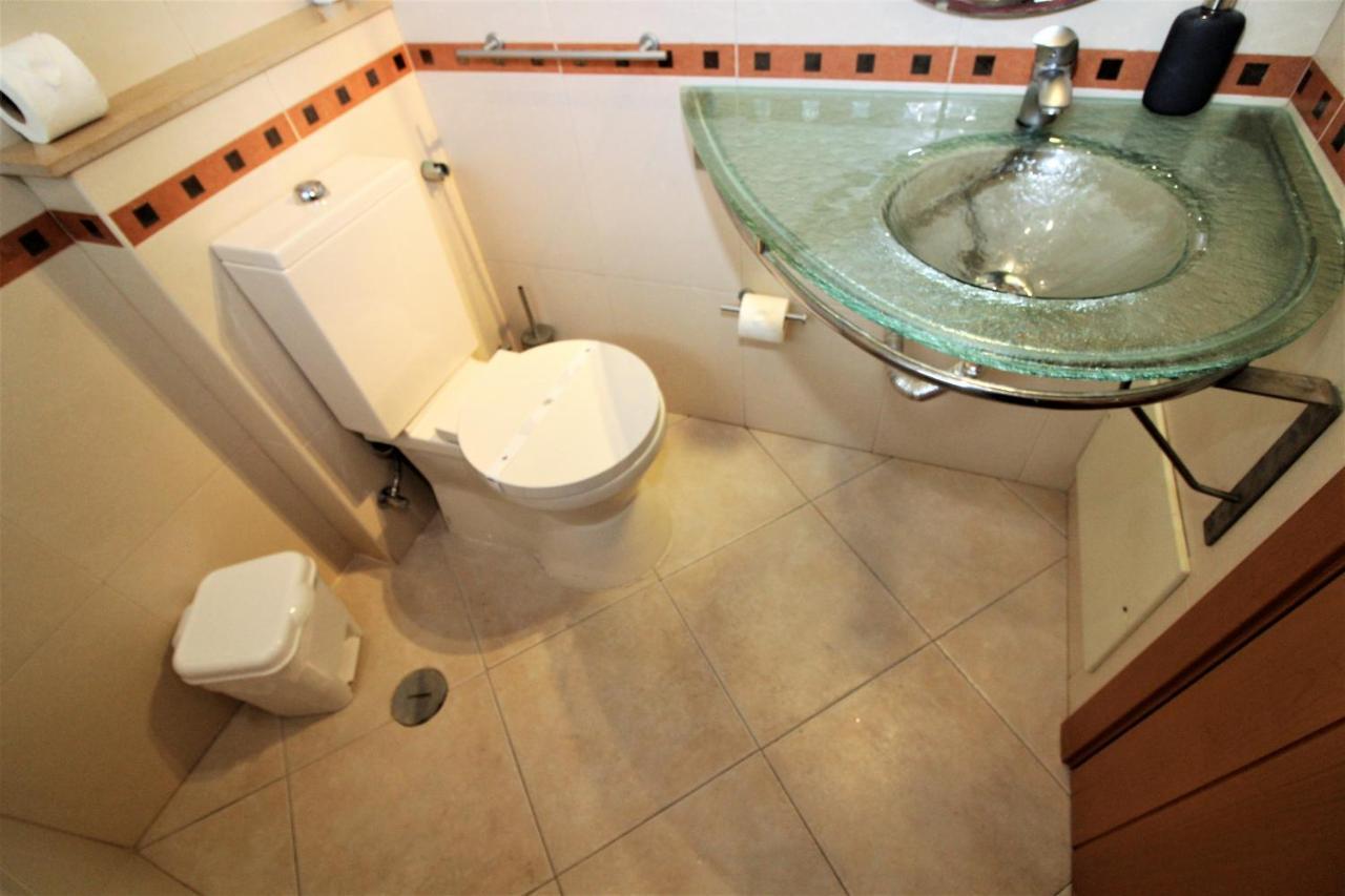 Waves View- Albufeira Apartment Bagian luar foto