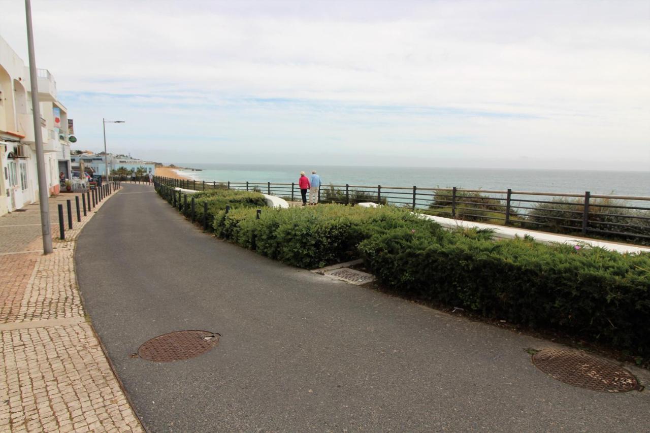 Waves View- Albufeira Apartment Bagian luar foto