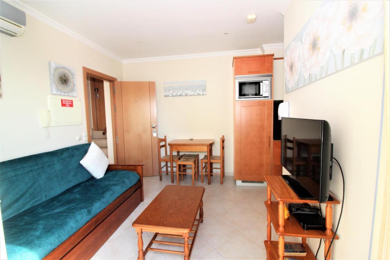 Waves View- Albufeira Apartment Bagian luar foto